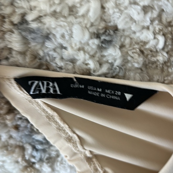 Women’s Zara Open Back Neoprene Snap Closure Bodysuit (medium) - Picture 4 of 6